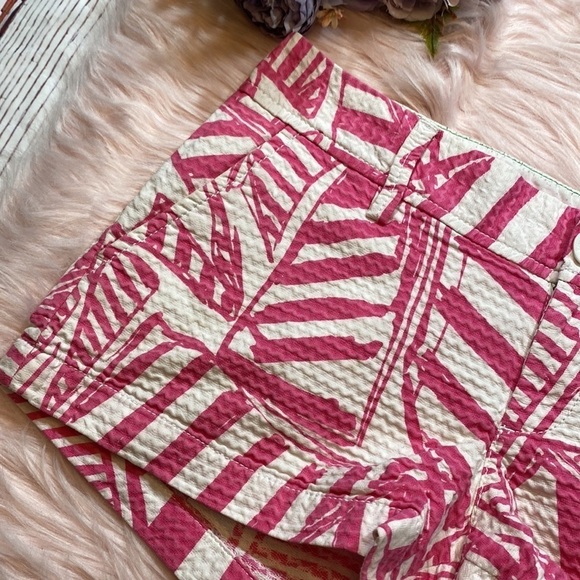 Lilly Pulitzer The Walsh Shorts in Pink Yacht Sea Geometric sz 2 - Picture 2 of 11